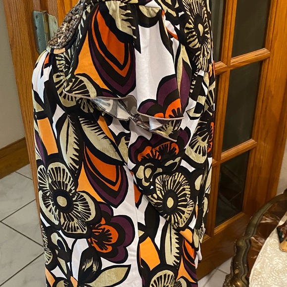 Beaded  look like wood beads neckline blouse by style and company size S - Picture 5 of 7